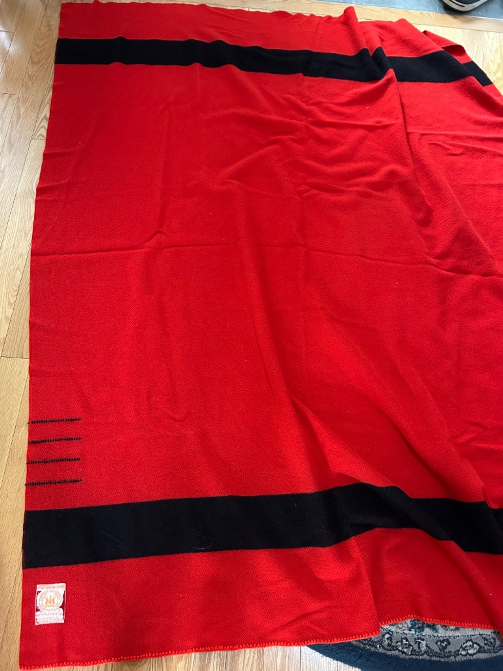 Vintage Hudson’s Bay Company 4 Point Wool Blanket Red Black Stripe 84" x 68" - Picture 3 of 10